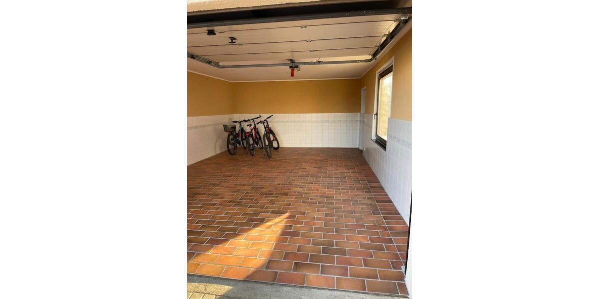 Dachgeschoßwohnung Tangerhütte - 4 Zimmer, 160 m&sup2;, 1.000&euro; | Angebot:26461435