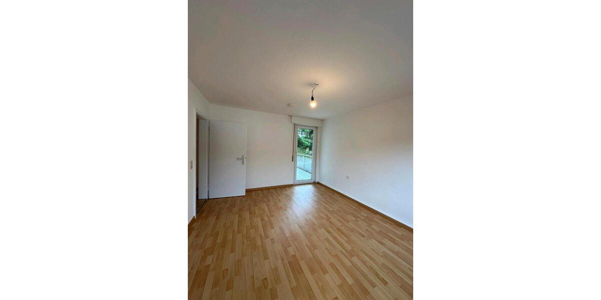 Etagenwohnung Wendlingen am Neckar - 3 Zimmer, 86 m&sup2;, 1.500&euro; | Angebot:26580148