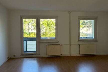 Wohnung Berlin Hellersdorf - 2 Zimmer, 70 m&sup2;, 789&euro; | Angebot:26395870