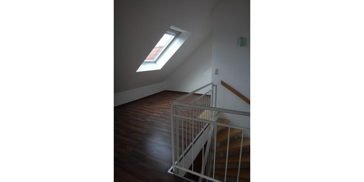 Etagenwohnung Bad Neustadt an der Saale - 5 Zimmer, 110 m&sup2;, 1.000&euro; | Angebot:22054969