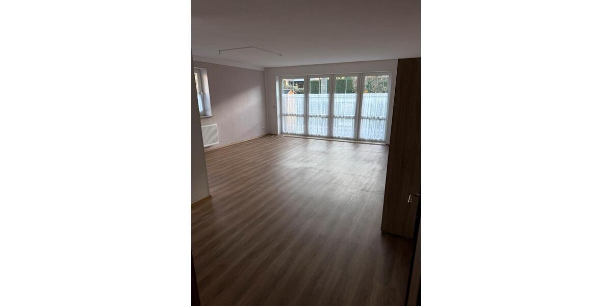 Erdgeschoßwohnung Güstrow - 3 Zimmer, 94 m&sup2;, 1.322&euro; | Angebot:24315081
