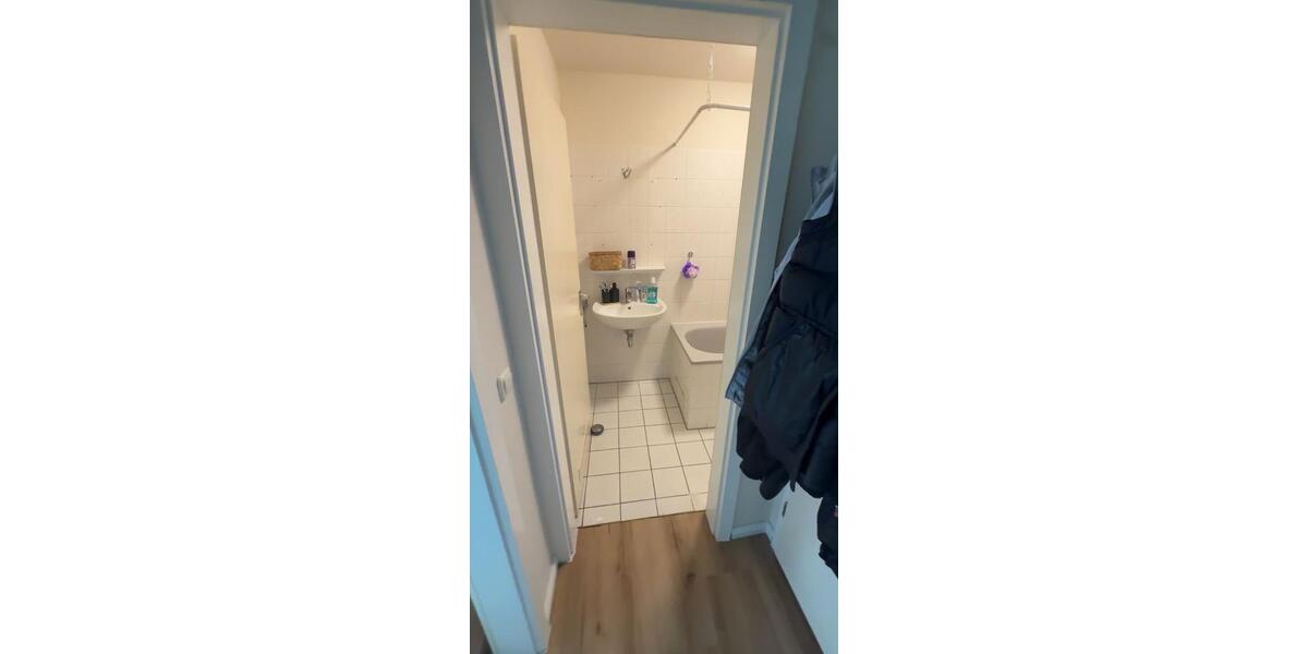 Etagenwohnung Wuppertal Barmen - 1.5 Zimmer, 33 m&sup2;, 603&euro; | Angebot:27623767