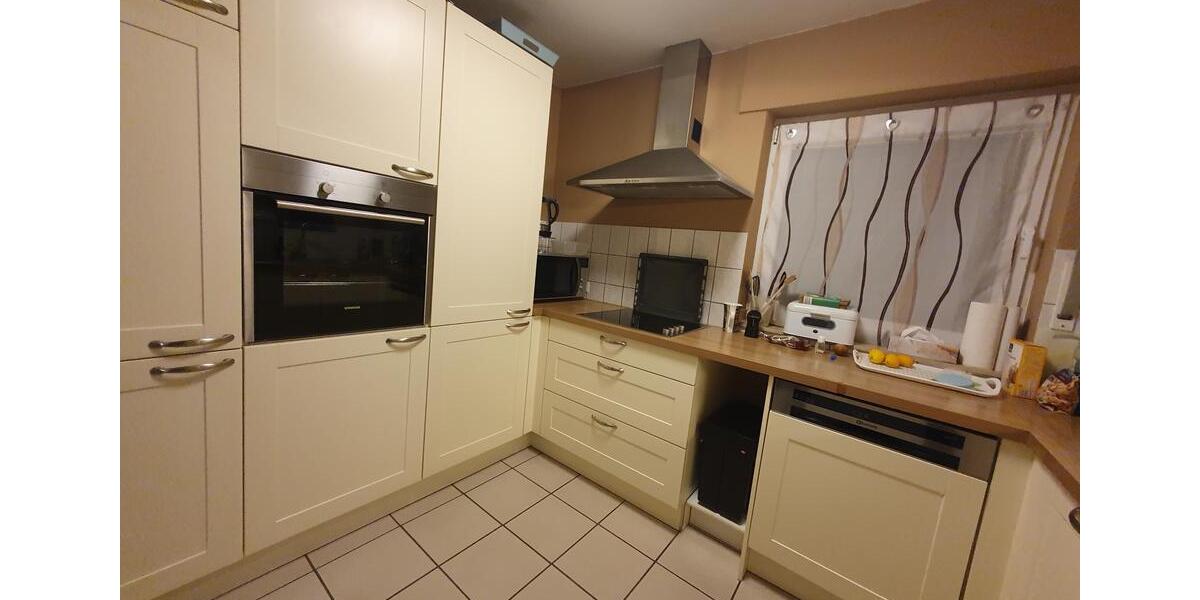 2 Zimmer DG-Wohnung in Weisweiler | WBS nötig | zum 01.12.2025 zimmer