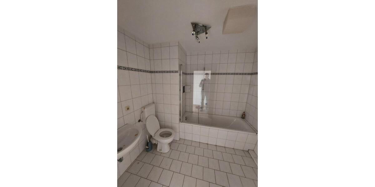Etagenwohnung Hohenstein-Ernstthal Ernstthal - 1 Zimmer, 39 m&sup2;, 215&euro; | Angebot:24522423