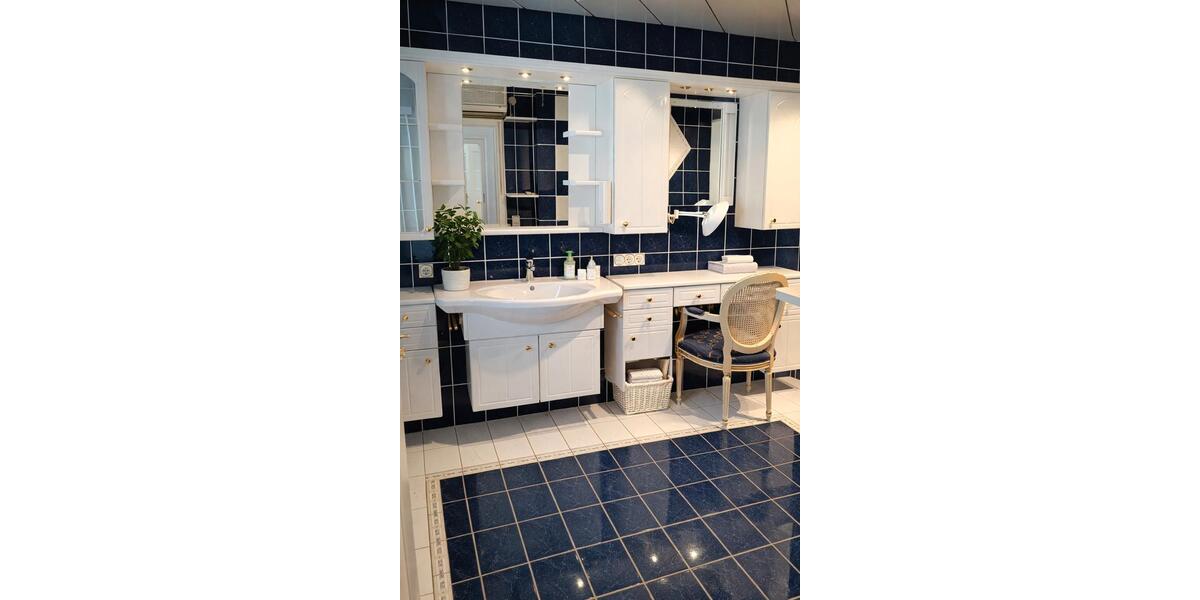 Etagenwohnung Ranstadt - 4 Zimmer, 116 m&sup2;, 1.000&euro; | Angebot:26164192