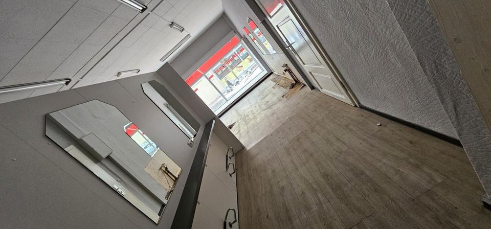 Laden-, Geschäftsfläche mit ca. 67m² in Wittingen zu sofort zimmer