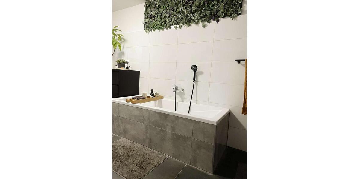 Etagenwohnung Zwenkau - 3 Zimmer, 78 m&sup2;, 700&euro; | Angebot:25909145