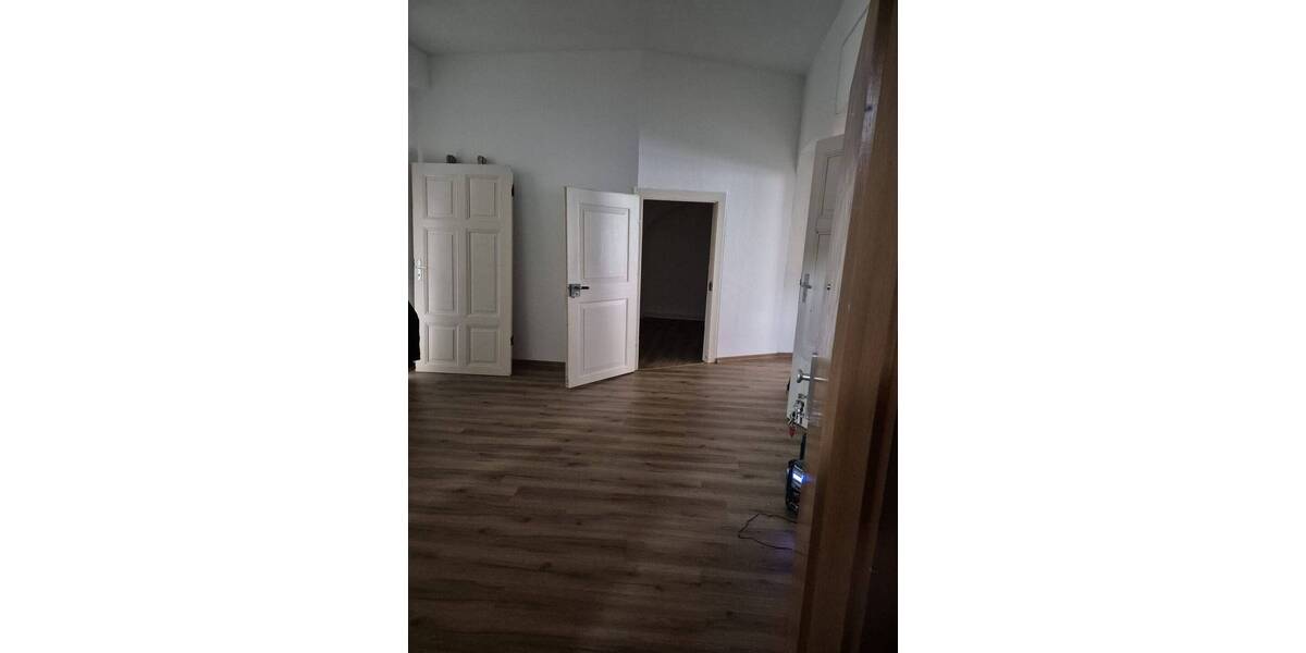 Etagenwohnung Torgau - 5 Zimmer, 155 m&sup2;, 852&euro; | Angebot:26583547