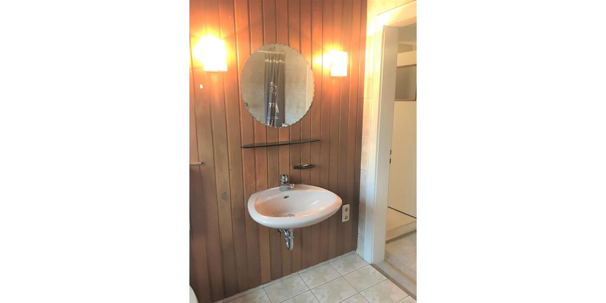 Dachgeschoßwohnung Auerbach in der Oberpfalz - 1 Zimmer, 37 m&sup2;, 350&euro; | Angebot:25361370