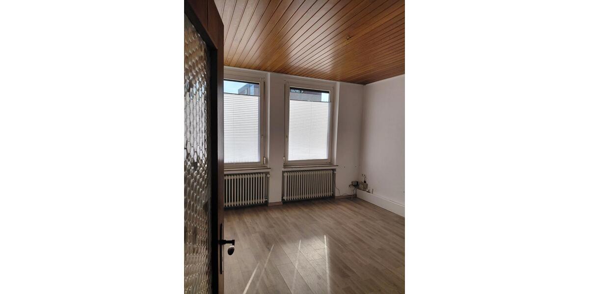 Erdgeschoßwohnung Oldenburg Eversten - 4.5 Zimmer, 120 m&sup2;, 950&euro; | Angebot:26044094