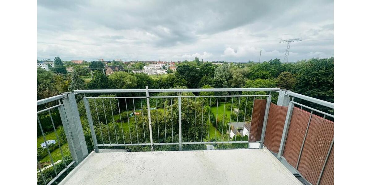 Dachgeschoßwohnung Schwerin Altstadt - 2 Zimmer, 60 m&sup2;, 640&euro; | Angebot:24559387