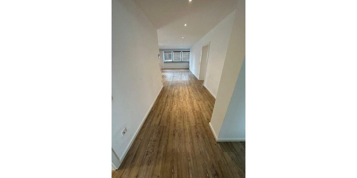 Etagenwohnung Trier Innenstadt - 2 Zimmer, 97 m&sup2;, 1.330&euro; | Angebot:26218013