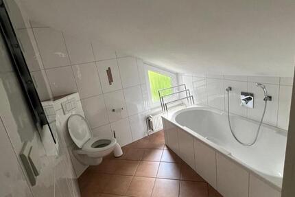 Wohnung Burbach - 3 Zimmer, 84 m&sup2;, 1.050&euro; | Angebot:26698777