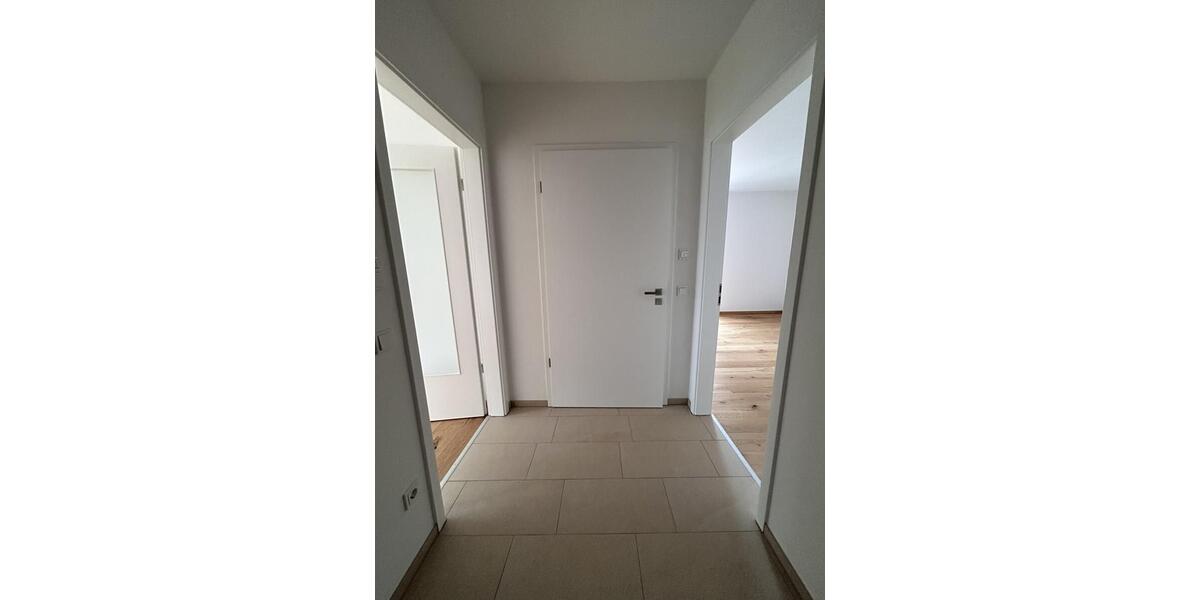Erdgeschoßwohnung Deggendorf - 2 Zimmer, 64 m&sup2;, 890&euro; | Angebot:25856311