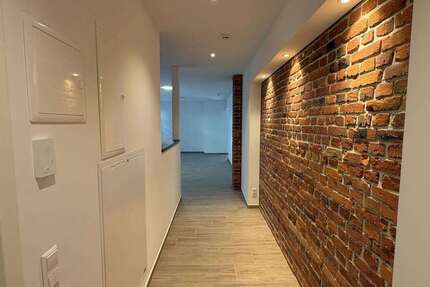 Wohnung Zwickau Innenstadt - 2 Zimmer, 83 m&sup2;, 750&euro; | Angebot:26315943