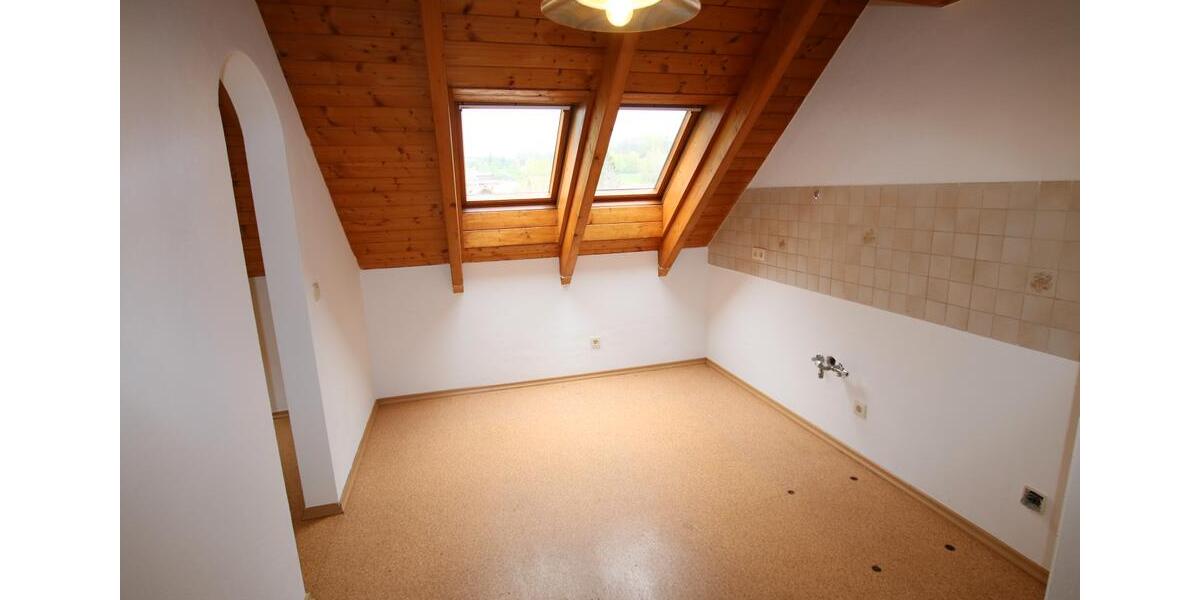 Dachgeschoßwohnung Zell - 3 Zimmer, 73 m&sup2;, 482&euro; | Angebot:26489973