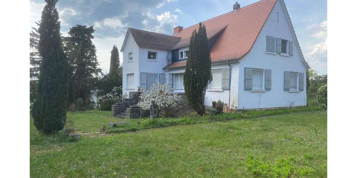 Etagenwohnung Bensheim - 4 Zimmer, 122 m&sup2;, 2.000&euro; | Angebot:27101388