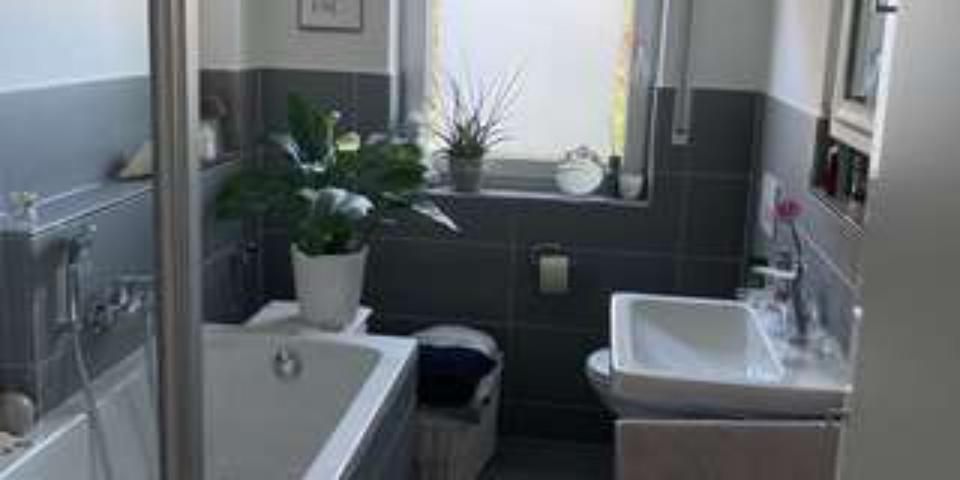 Etagenwohnung Neustadt an der Donau - 1 Zimmer, 61 m&sup2;, 765&euro; | Angebot:24703647