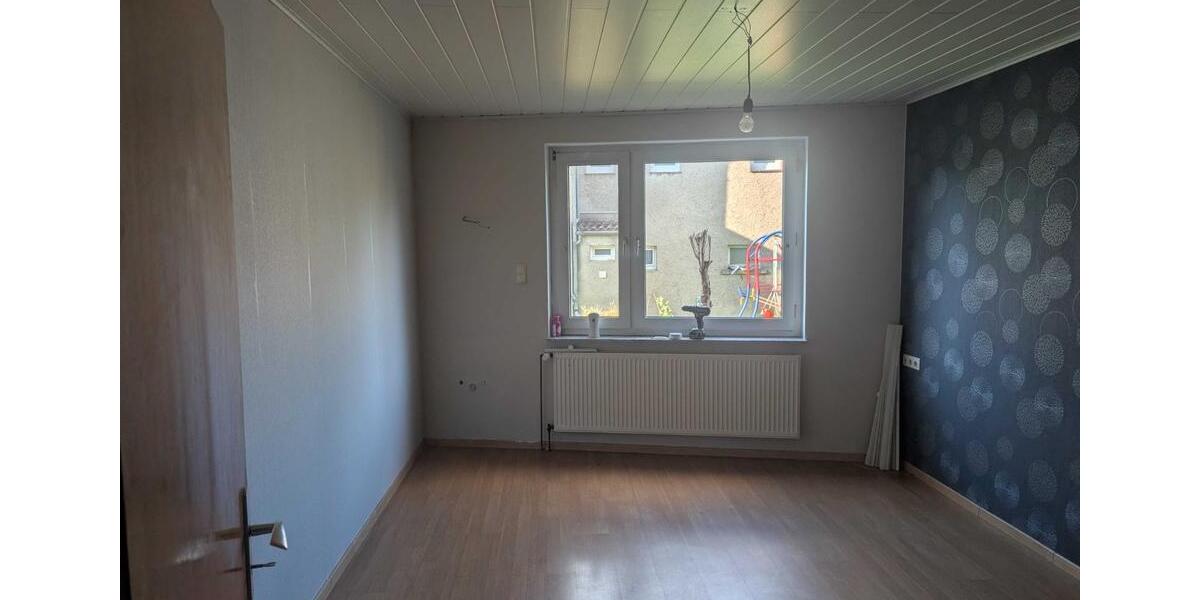 Etagenwohnung Barntrup - 3 Zimmer, 114 m&sup2;, 550&euro; | Angebot:24930523