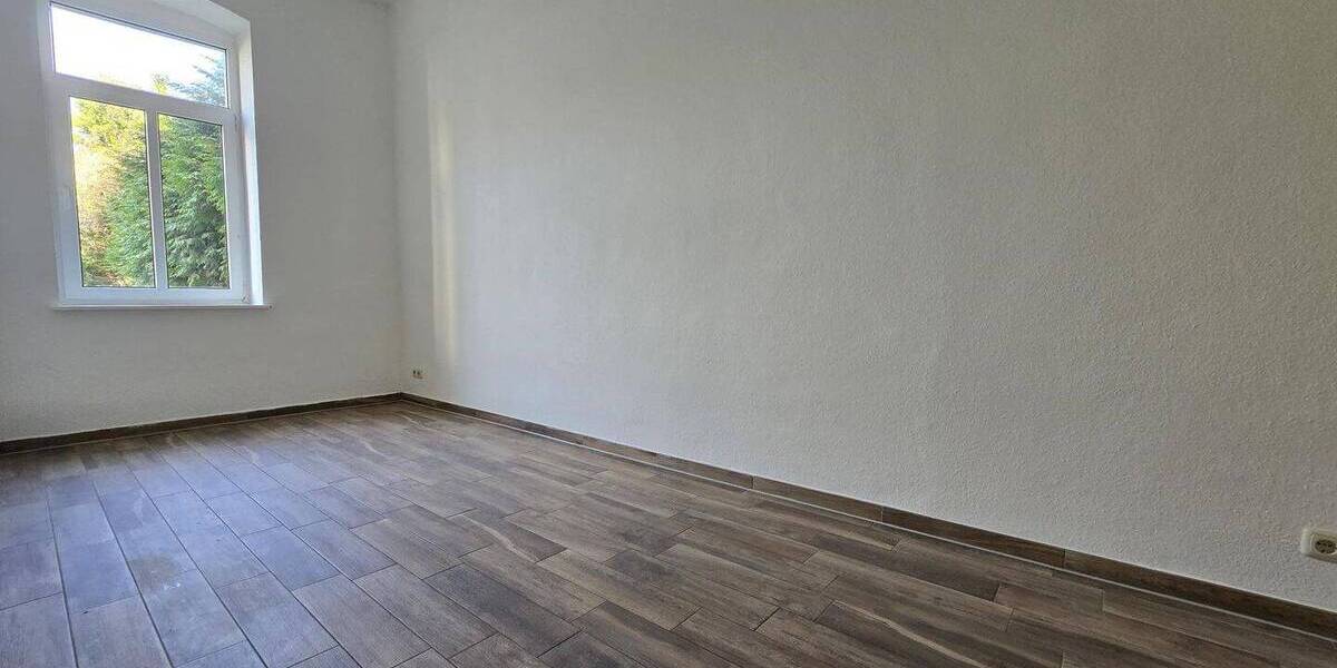Zimmer Döbeln - 3 Zimmer, 75 m&sup2;, 445&euro; | Angebot:26228535