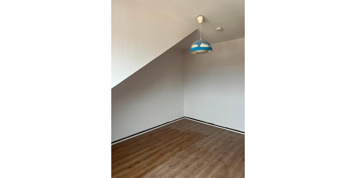Dachgeschoßwohnung Würselen - 3 Zimmer, 65 m&sup2;, 650&euro; | Angebot:26384316