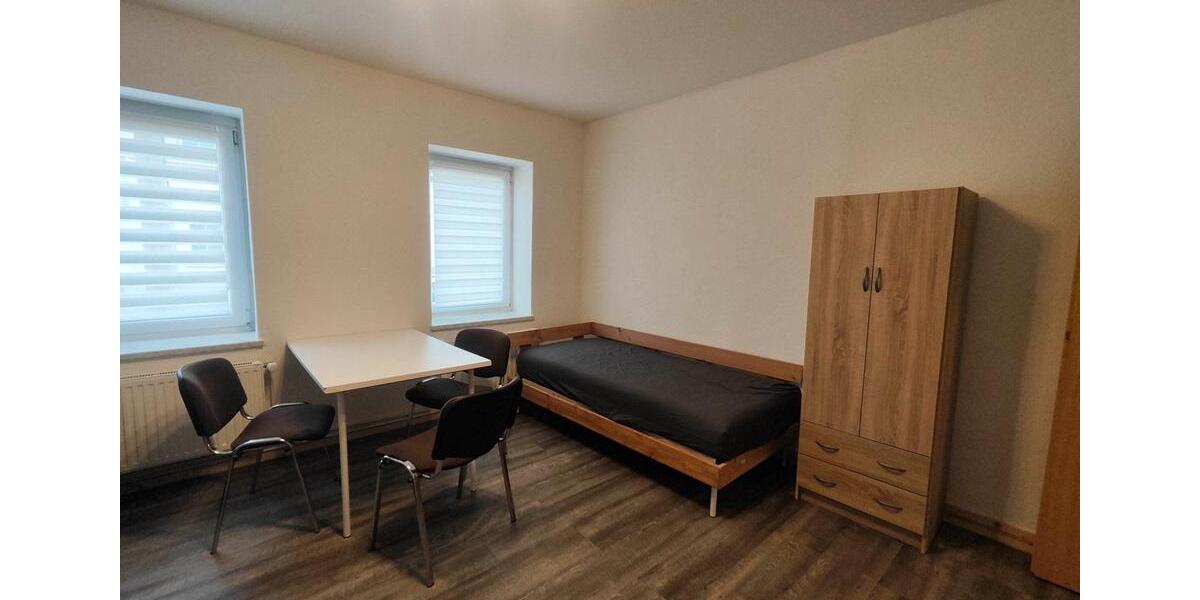 Wohnen auf Zeit Staßfurt - 4 Zimmer, 100 m&sup2;, 25&euro; | Angebot:25791124