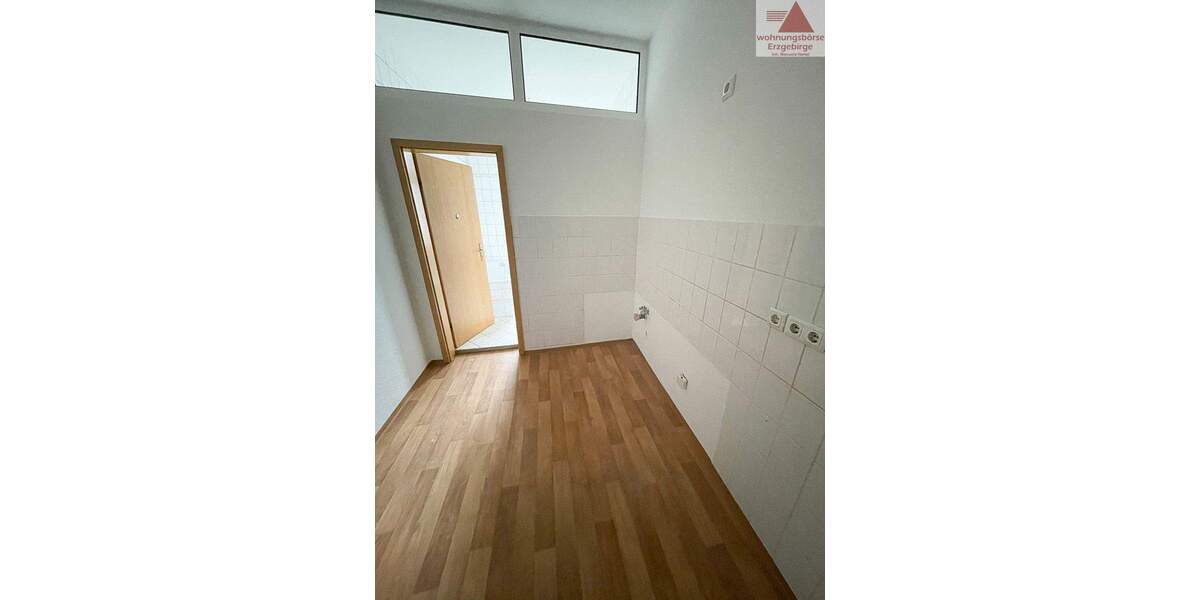 Etagenwohnung Aue Aue - 3 Zimmer, 65 m&sup2;, 325&euro; | Angebot:24581421