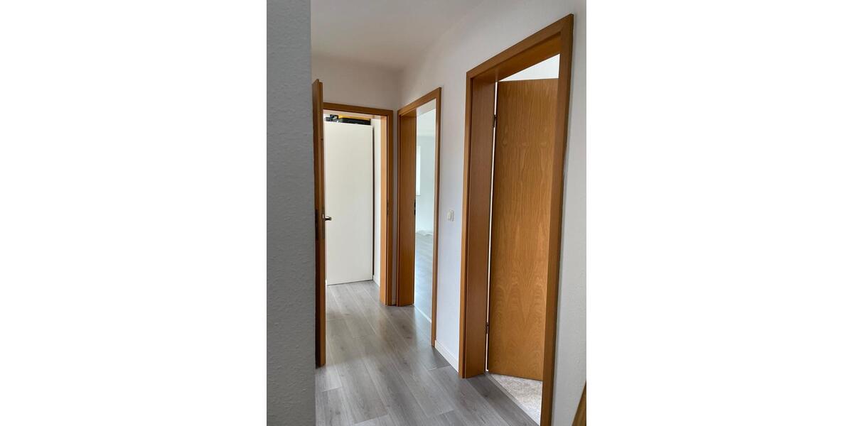 Etagenwohnung Gornsdorf - 2 Zimmer, 83 m&sup2;, 410&euro; | Angebot:26232888