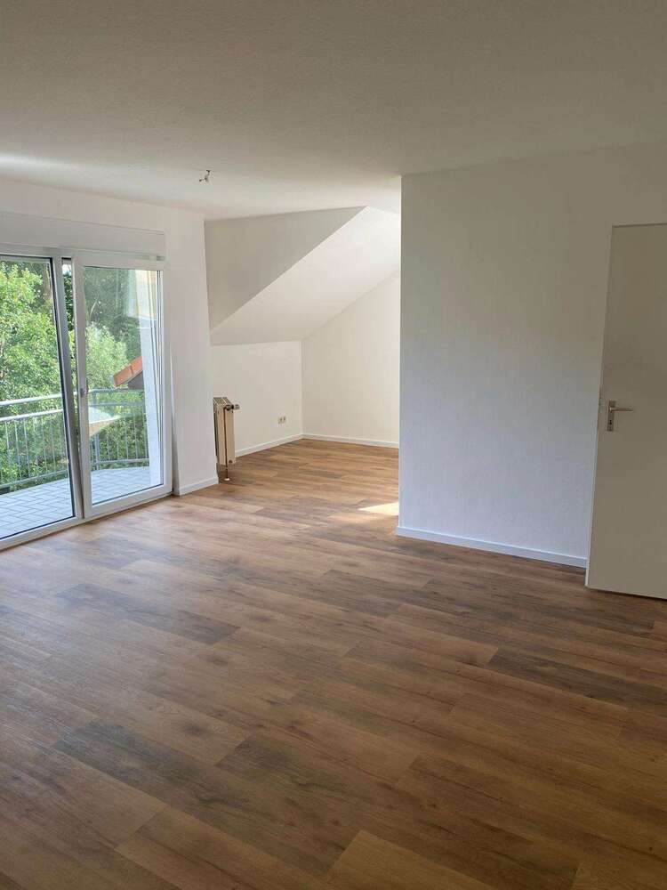 Wohnung zum Mieten in Kaiserslautern-Erfenbach 808,50 € 77 m²