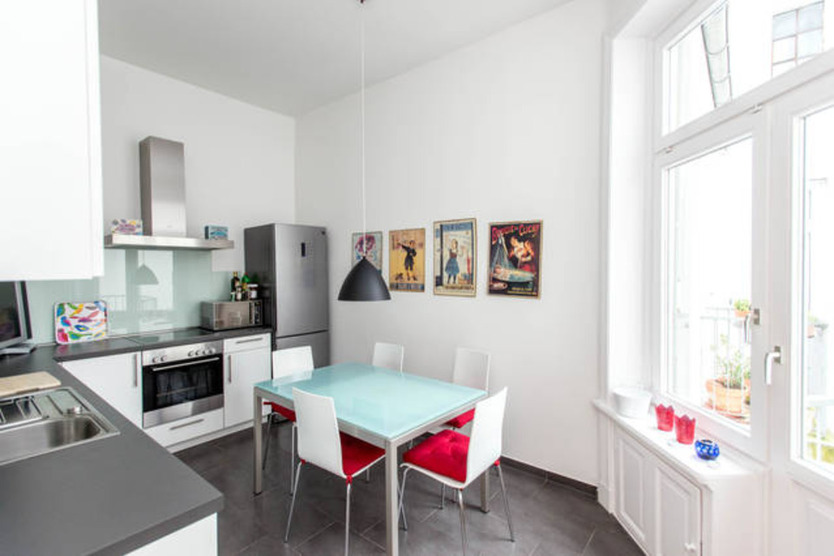 Schönes Zimmer mit eigenem Bad in Jugendstilwohnung am Park zimmer