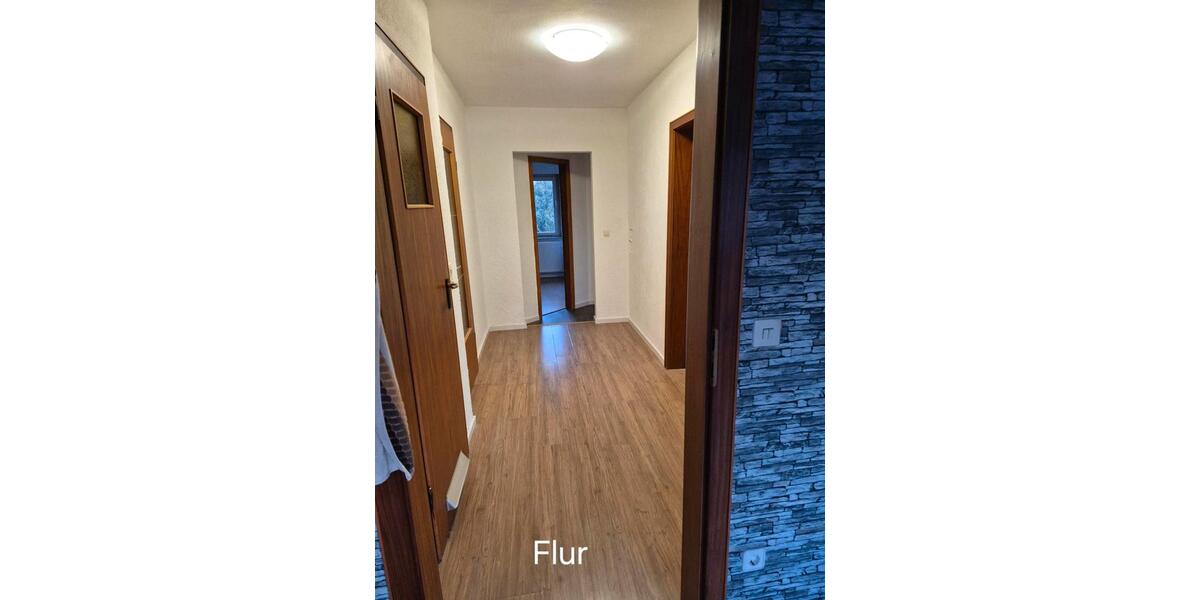 Dachgeschoßwohnung Kirchhain - 3 Zimmer, 80 m&sup2;, 500&euro; | Angebot:24432223