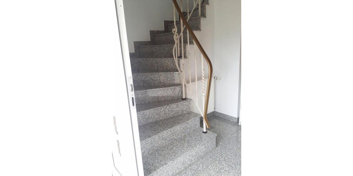 Dachgeschoßwohnung Gronau (Westfahlen) - 2 Zimmer, 70 m&sup2;, 645&euro; | Angebot:26048057