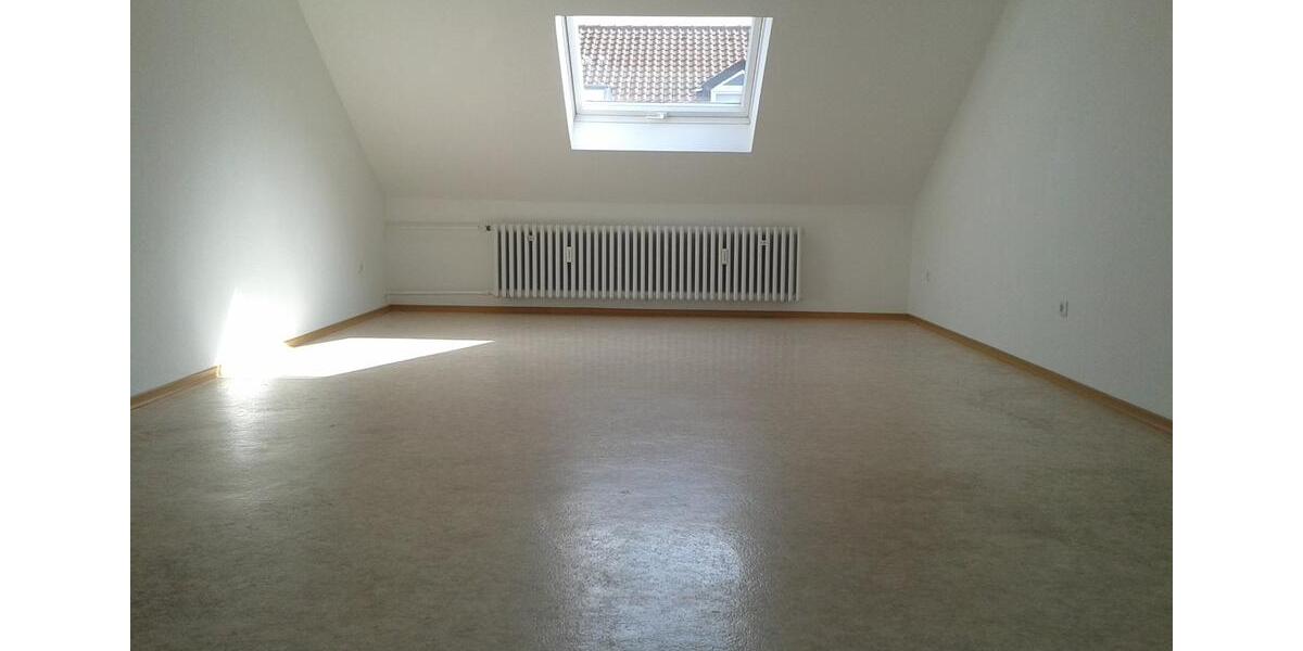 Dachgeschoßwohnung Schweinfurt Gartenstadt - 1 Zimmer, 35 m&sup2;, 270&euro; | Angebot:24382366