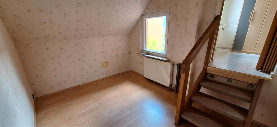 Etagenwohnung Peine - 7 Zimmer, 180 m&sup2;, 1.600&euro; | Angebot:26613104