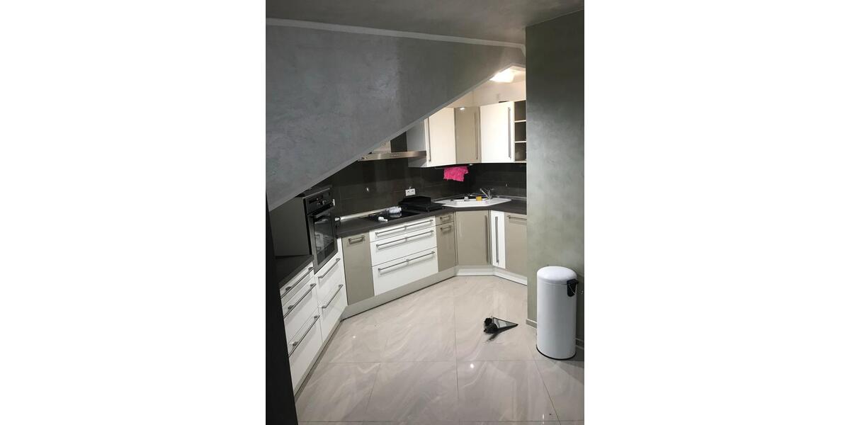 Dachgeschoßwohnung Ludwigshafen am Rhein Ludwigshafen-Hemshof - 3 Zimmer, 95 m&sup2;, 1.150&euro; | Angebot:24618344