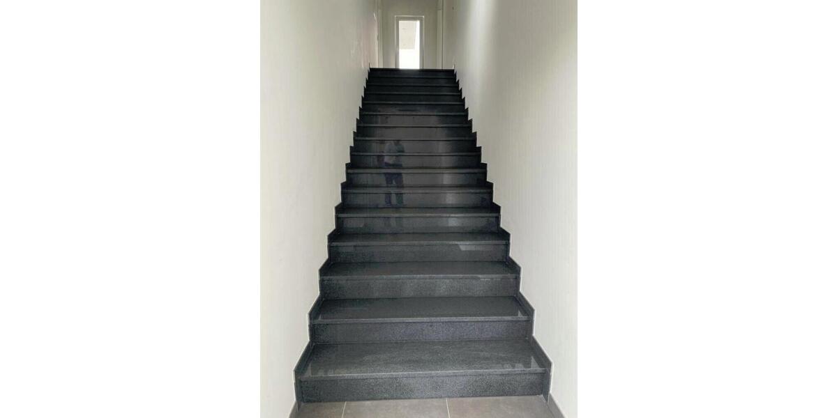 Einfamilienhaus Gummersbach Berstig Süd - 2 Zimmer, 200 m&sup2;, 1.720&euro; | Angebot:25646834