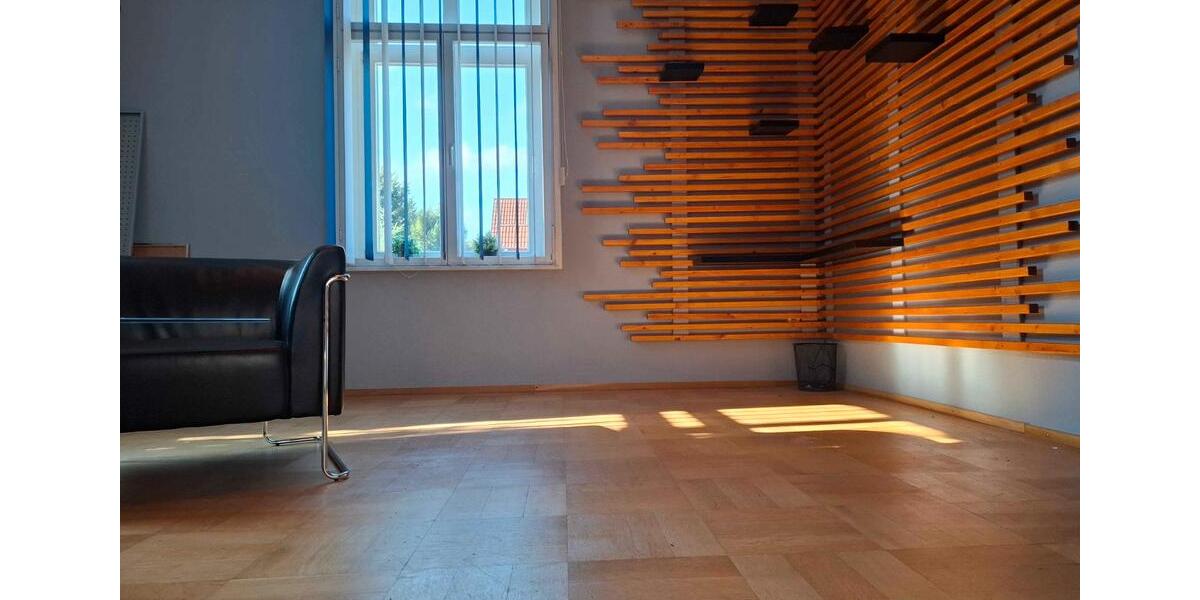 Etagenwohnung Blankenburg (Harz) - 2 Zimmer, 77 m&sup2;, 477&euro; | Angebot:25904620