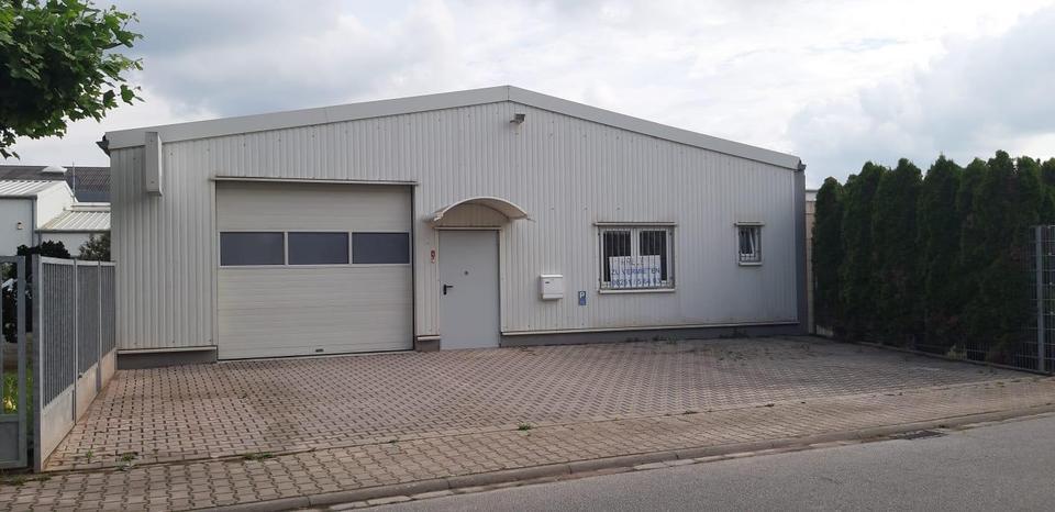 Lagerhalle Gewerbehalle zu vermieten