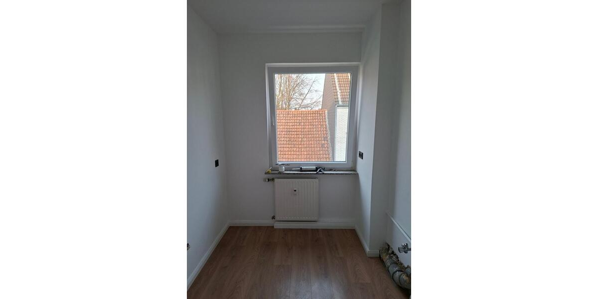 Etagenwohnung Krefeld Benrad - 2 Zimmer, 72 m&sup2;, 505&euro; | Angebot:25784062