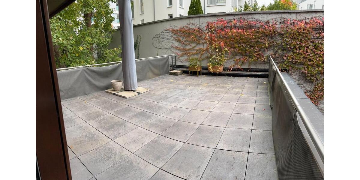 Etagenwohnung Ravensburg - 4 Zimmer, 114 m&sup2;, 1.700&euro; | Angebot:26056943