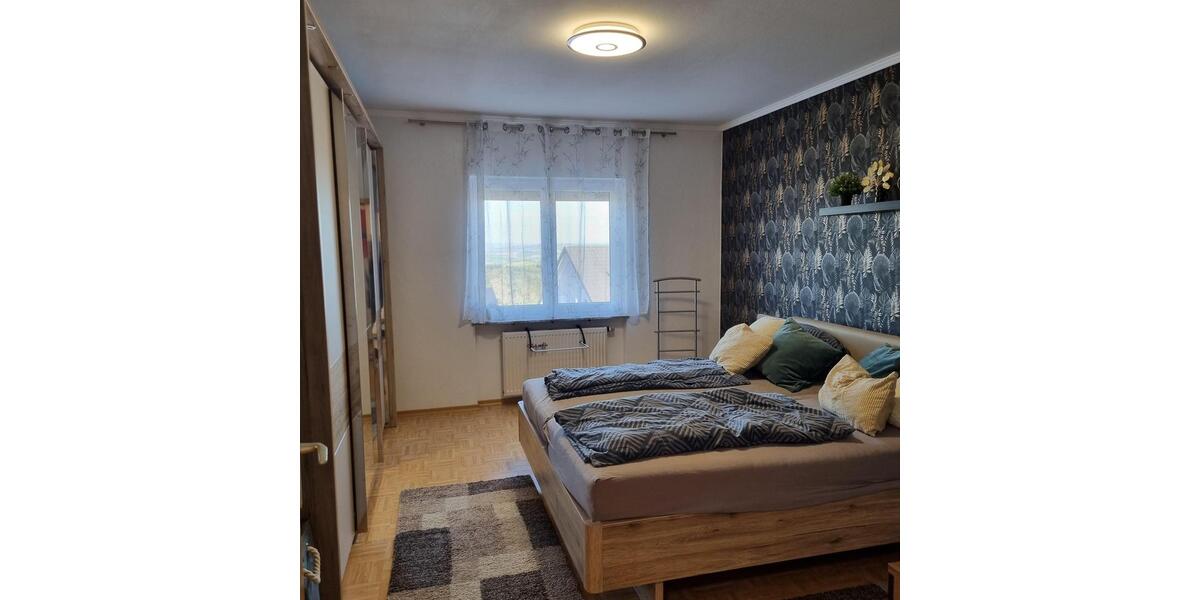 Etagenwohnung Ettringen - 3 Zimmer, 95 m&sup2;, 720&euro; | Angebot:26586883
