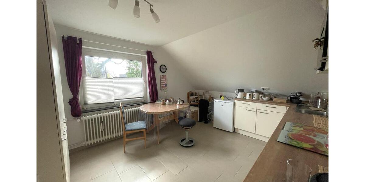 Dachgeschoßwohnung Westerstede - 2 Zimmer, 90 m&sup2;, 650&euro; | Angebot:26199548