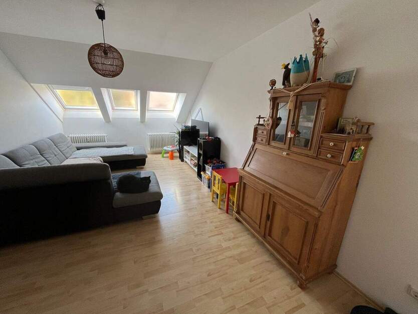 Großzügige und helle 4-Zimmer-Wohnung im Herzen von Feucht 4 zimmer