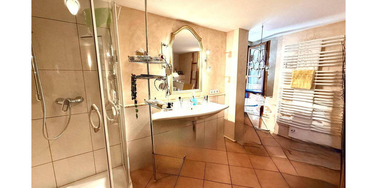 Etagenwohnung Staufen im Breisgau Staufen - 4 Zimmer, 121 m&sup2;, 1.600&euro; | Angebot:25909513