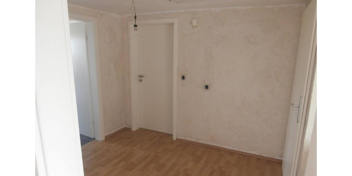 Dachgeschoßwohnung Linnich - 3 Zimmer, 54 m&sup2;, 370&euro; | Angebot:24741254