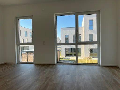 Etagenwohnung Königs Wusterhausen - 3 Zimmer, 108 m&sup2;, 1.775&euro; | Angebot:23602763