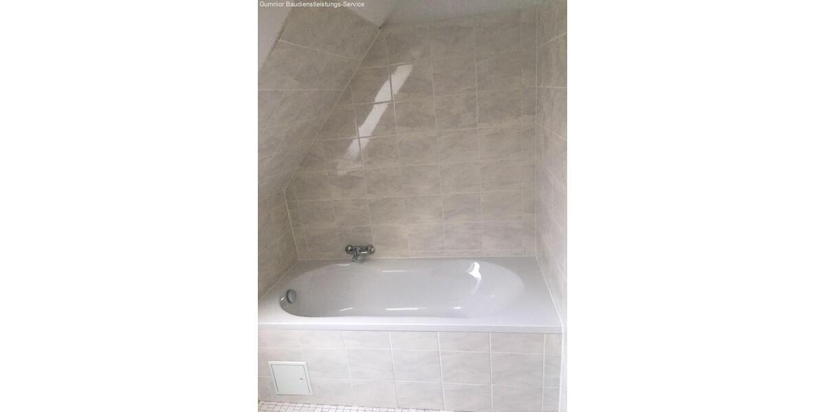 Dachgeschoßwohnung Neustadt an der Waldnaab - 2 Zimmer, 54 m&sup2;, 450&euro; | Angebot:26232823