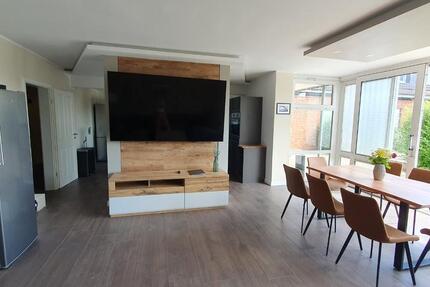 Wohnen auf Zeit Schwerin Friedrichsthal - 5 Zimmer, 185 m&sup2;, 40&euro; | Angebot:14040298