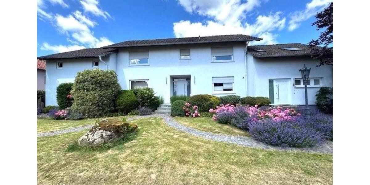 Wohnen auf Zeit Karben - 5 Zimmer, 200 m&sup2;, 390&euro; | Angebot:25208916