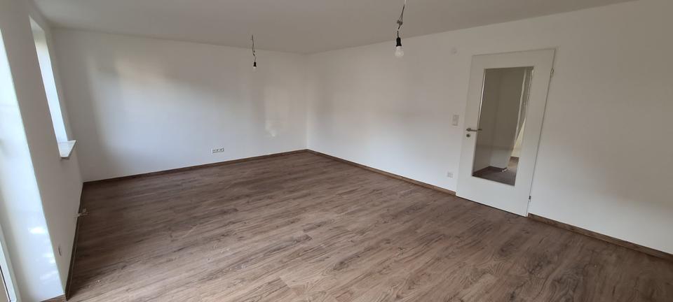 Kernsanierte Altbauwohnung mit Fußbodenheizung 3 zimmer